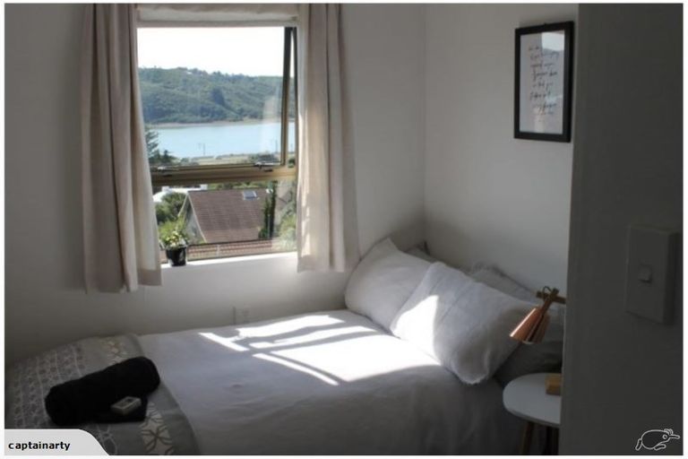 Photo of property in 1/4 Kinloch Place, Papakowhai, Porirua, 5024