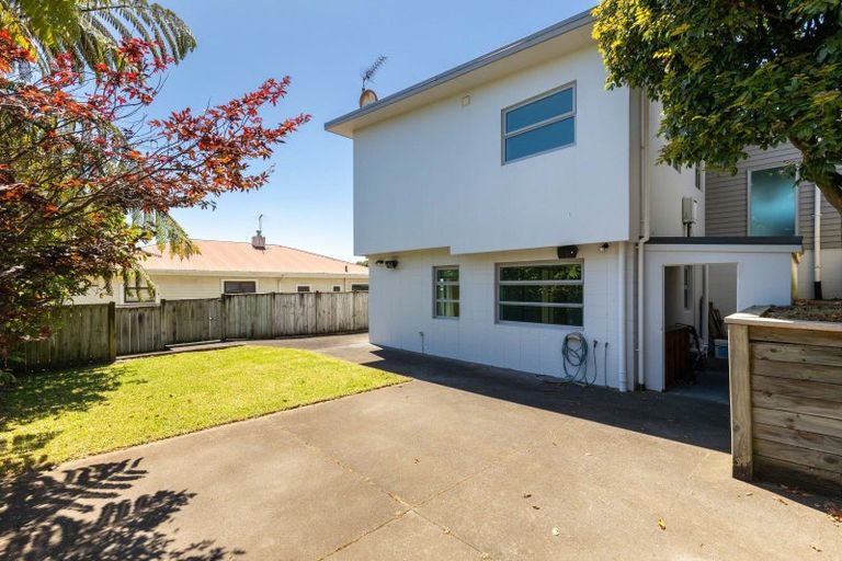 Photo of property in 42b Calvert Road, Lynmouth, New Plymouth, 4310