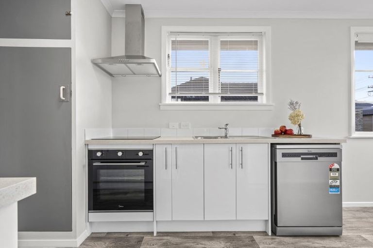 Photo of property in 40 Pine Avenue, Bader, Hamilton, 3206