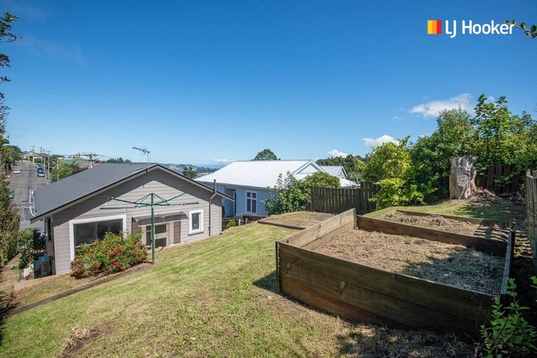 Photo of property in 14 Stone Street, Kenmure, Dunedin, 9011