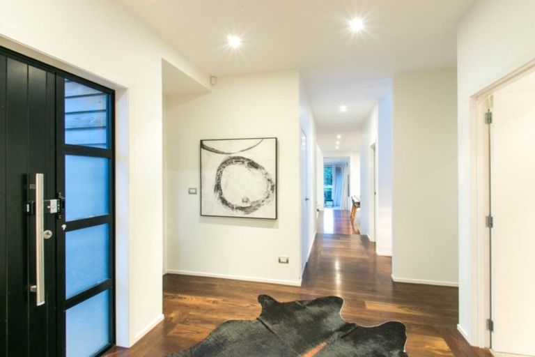 Photo of property in 16 Appleby Road, Albany, Auckland, 0632