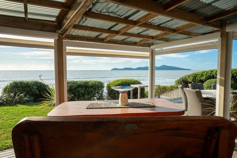 Photo of property in 52 Ames Street, Paekakariki, 5034