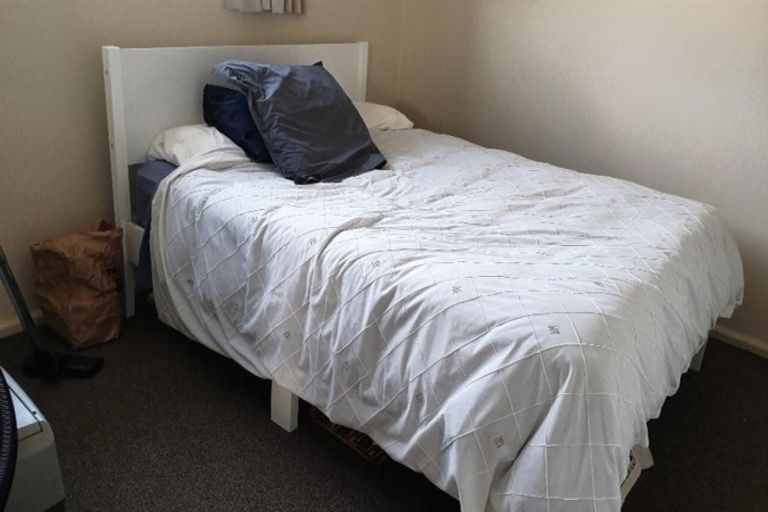 Photo of property in 28 Hadfield Street, Patea, 4520