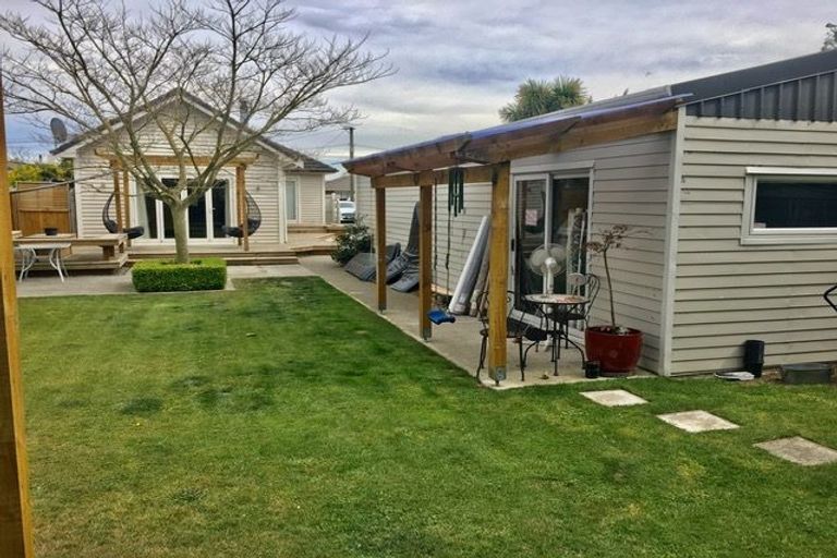 Photo of property in 90 Gilberthorpes Road, Hei Hei, Christchurch, 8042