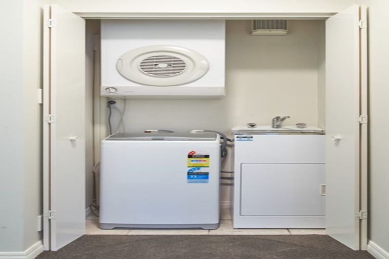 Photo of property in St James Courts, 4/77 Gloucester Street, Christchurch Central, Christchurch, 8013