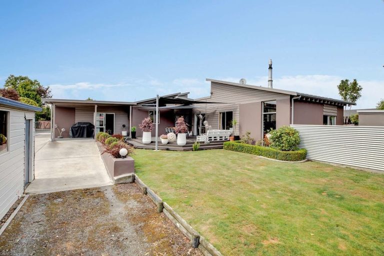 Photo of property in 11a Larch Place, Casebrook, Christchurch, 8051