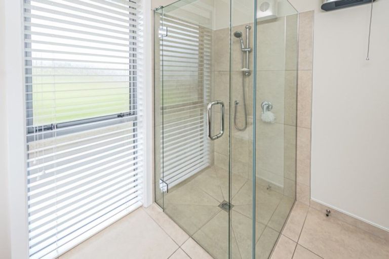 Photo of property in 5 Lithgow Drive, Otamatea, Whanganui, 4500