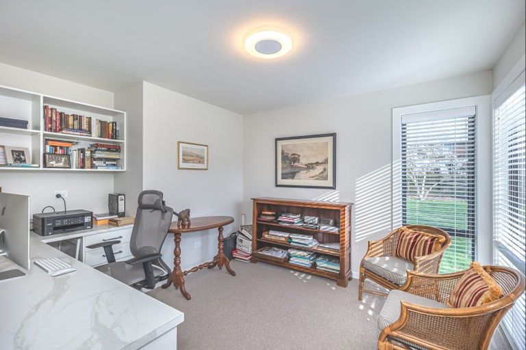 Photo of property in 19 Lindsay Road, Levin, 5510