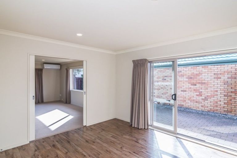 Photo of property in 15 Manhattan Court, Paraparaumu Beach, Paraparaumu, 5032