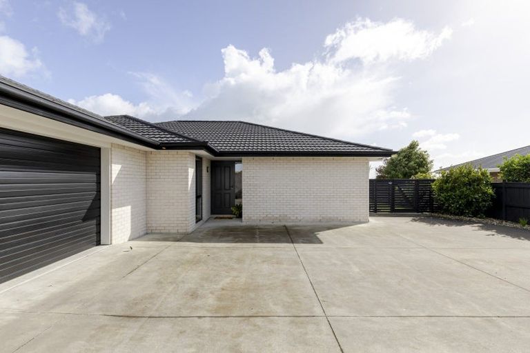 Photo of property in 4a James Drive, Bell Block, New Plymouth, 4312