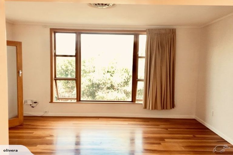 Photo of property in 122b Apu Crescent, Lyall Bay, Wellington, 6022