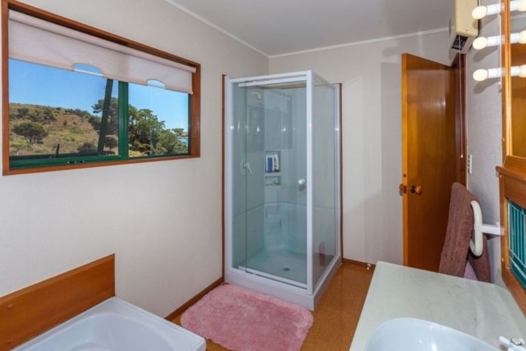 Photo of property in 44 Puriri Road, Te Kouma, Coromandel, 3581