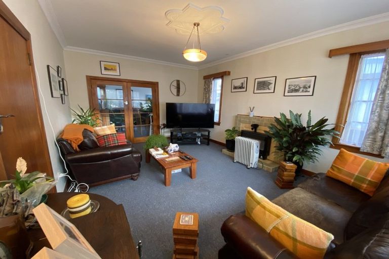 Photo of property in 11 Karamu Avenue, Takaro, Palmerston North, 4410