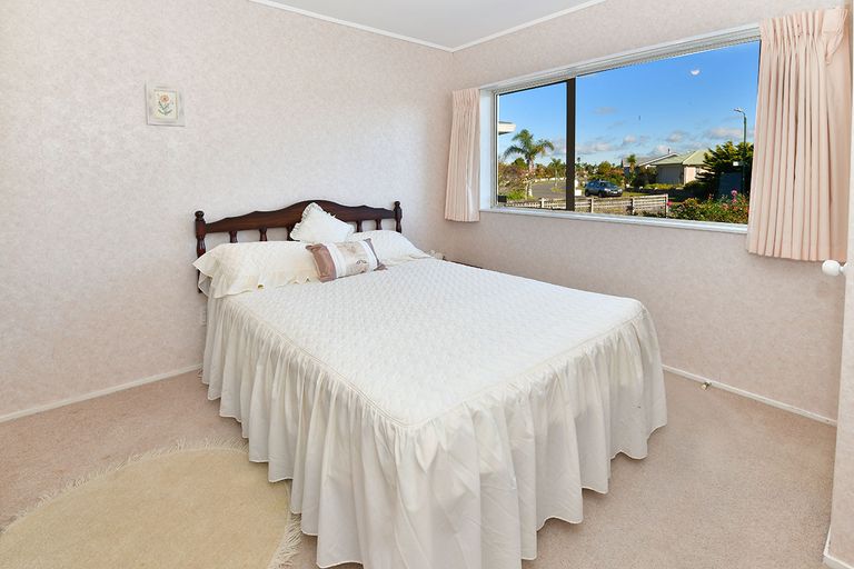 Photo of property in 36 Lakeside Drive, Pahurehure, Papakura, 2113