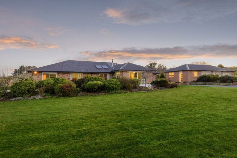 Photo of property in 127 Summerhill Road, Cust, Rangiora, 7471