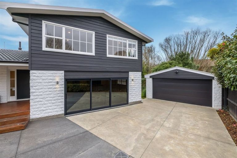 Photo of property in 7 Parkstone Avenue, Ilam, Christchurch, 8041