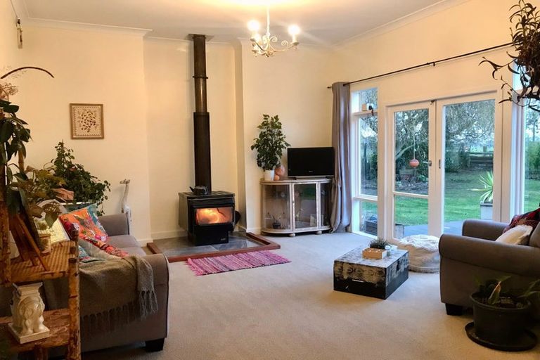 Photo of property in 53 Morven Beach Road, Morven, Waimate, 7980