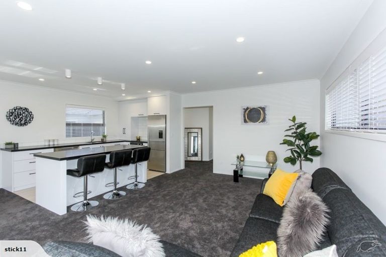 Photo of property in 77 Pendarves Street, New Plymouth, 4310