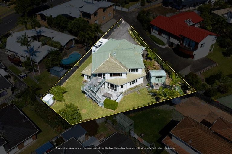 Photo of property in 40 Westpark Drive, West Harbour, Auckland, 0618