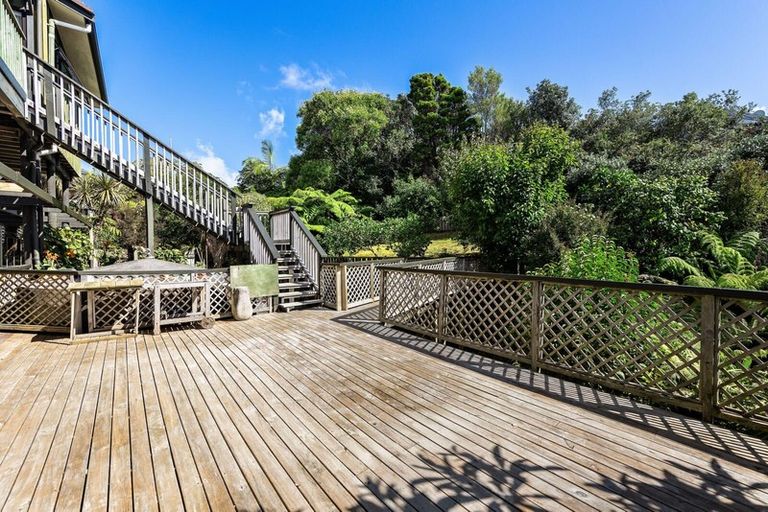 Photo of property in 12 Cooper Road, Stanmore Bay, Whangaparaoa, 0932