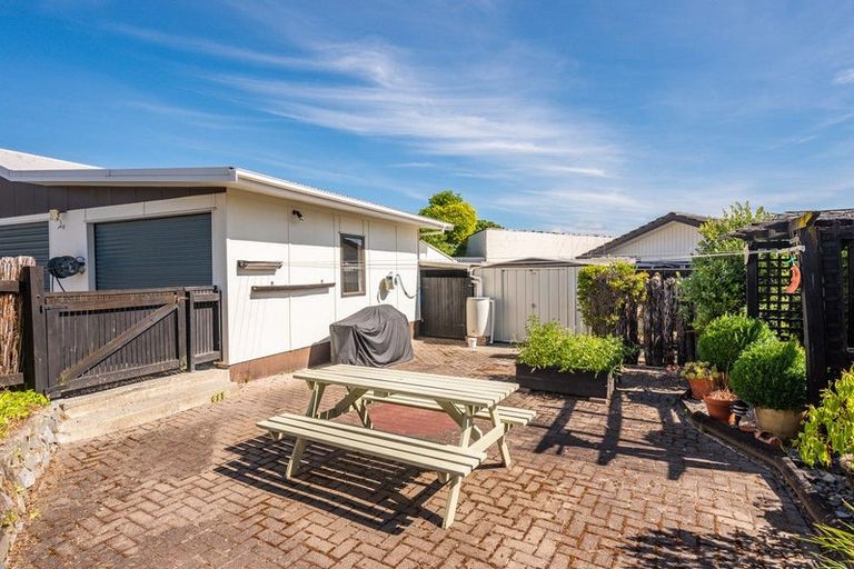 Photo of property in 15 Kanawa Street, Waikanae, 5036