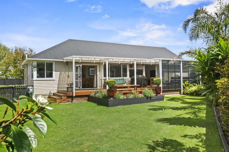 Photo of property in 53 Govett Avenue, Frankleigh Park, New Plymouth, 4310
