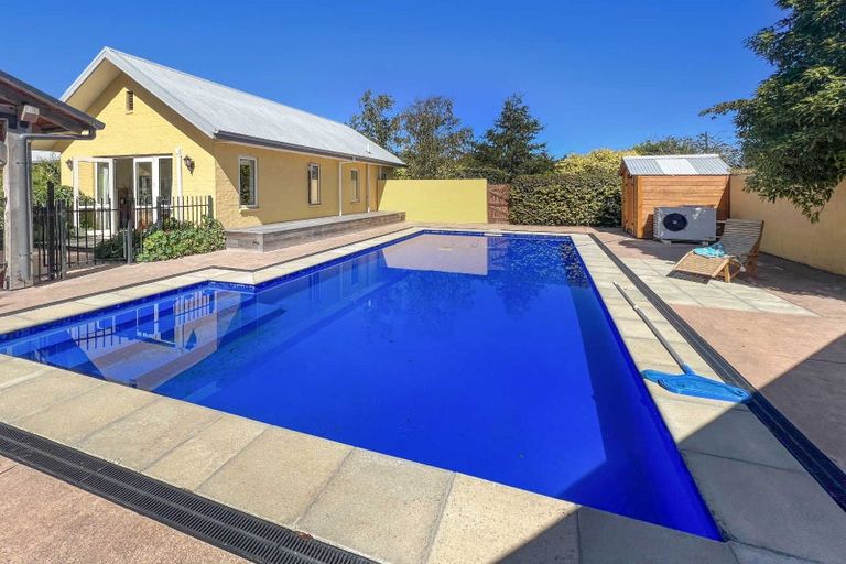 Photo of property in 8 Highland Brae, Prebbleton, 7604