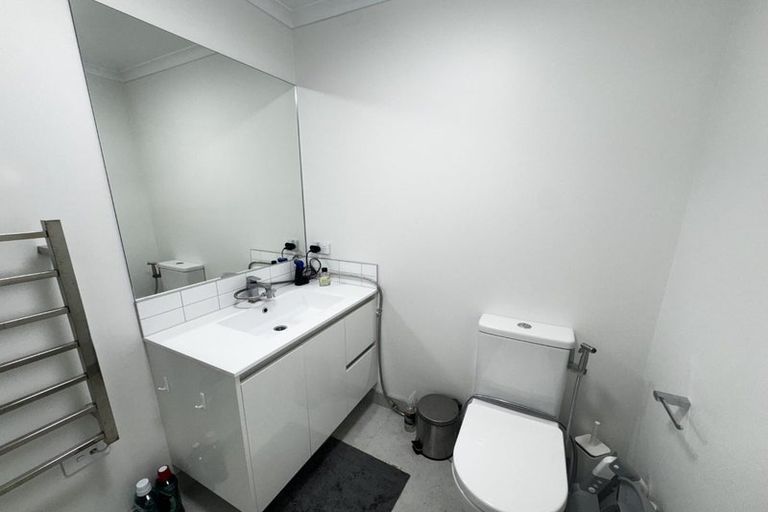Photo of property in 22 Manarini Road, Westgate, Auckland, 0614