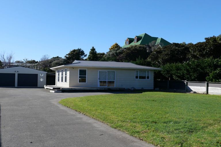 Photo of property in 17 Otaihanga Road, Otaihanga, Paraparaumu, 5036