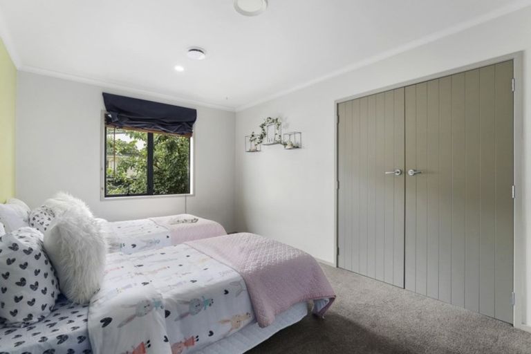 Photo of property in 15 Southworth Place, Grandview Heights, Hamilton, 3200