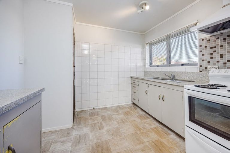 Photo of property in 2/17 Waimahia Avenue, Weymouth, Auckland, 2103
