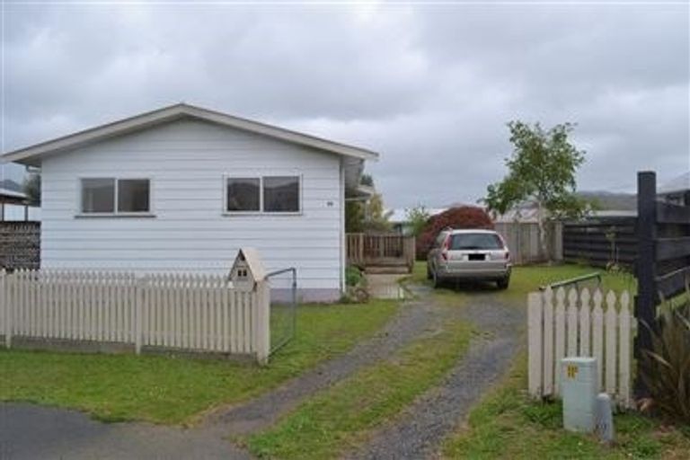 Photo of property in 17 Weymouth Grove, Wainuiomata, Lower Hutt, 5014