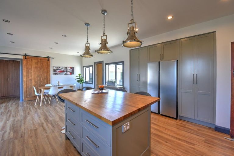 Photo of property in 6 Charlton Road, Gore, 9710