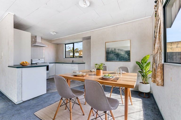 Photo of property in 8a Willis Street, Bader, Hamilton, 3206