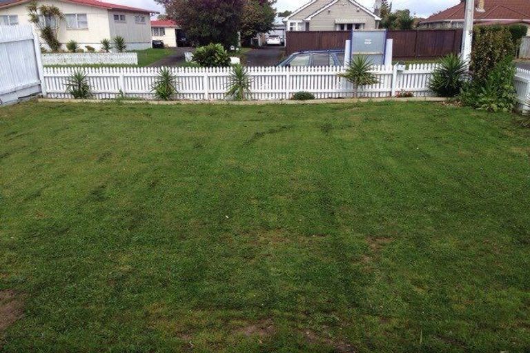 Photo of property in 1/8 Cornwall Road, Mangere, Auckland, 2022