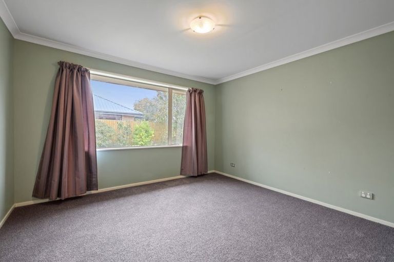 Photo of property in 26 Parkinson Place, Woodend, 7610