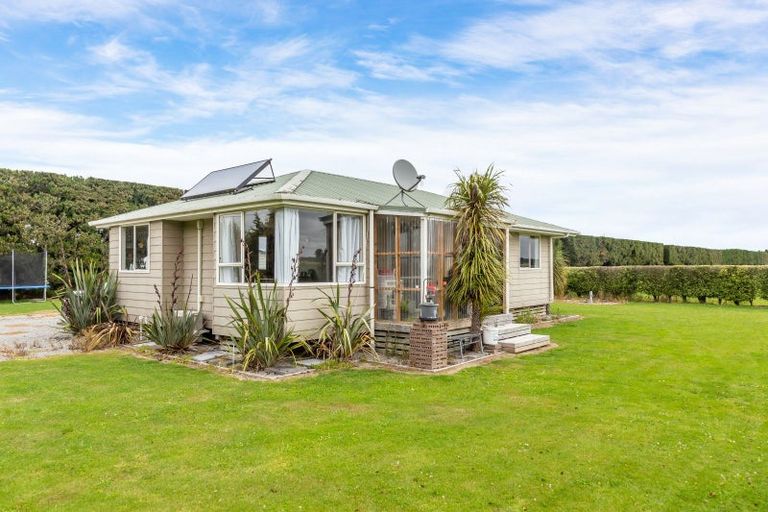 Photo of property in 706 Burnham School Road, Burnham, 7677