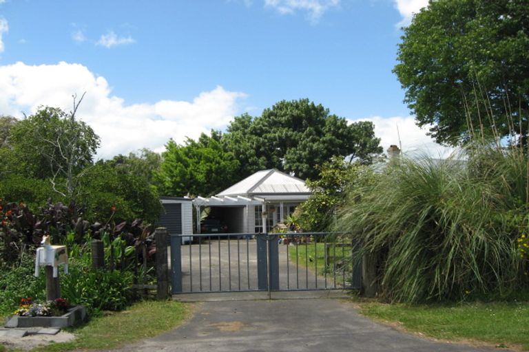 Photo of property in 176 Mullins Road, Ardmore, Papakura, 2582