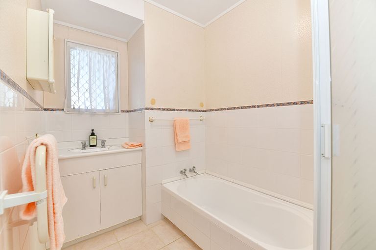 Photo of property in 36 Lakeside Drive, Pahurehure, Papakura, 2113