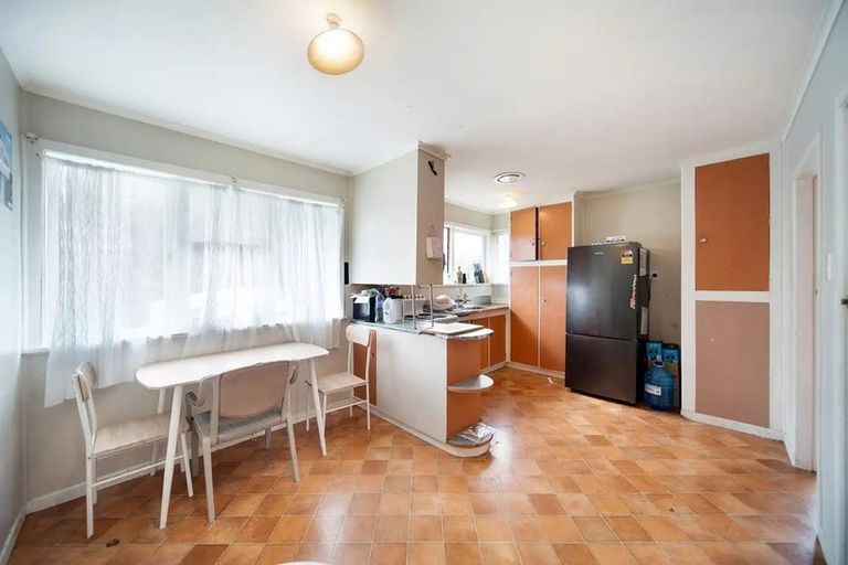 Photo of property in 34 Mclean Avenue, Papatoetoe, Auckland, 2025