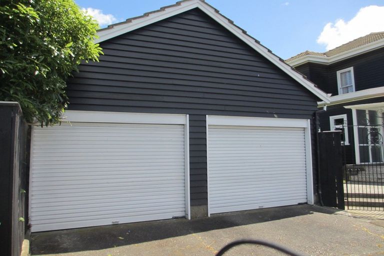 Photo of property in 293-295 Park Road, Hokowhitu, Palmerston North, 4410