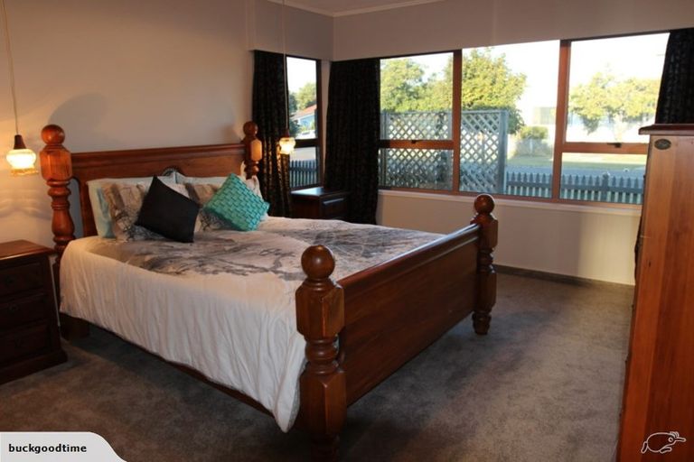 Photo of property in 10 Harpham Street, Taradale, Napier, 4112
