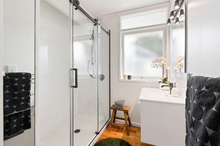 Photo of property in 3/340 Te Atatu Road, Te Atatu South, Auckland, 0610