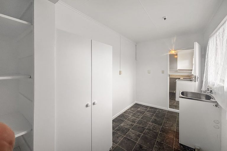 Photo of property in 2/404 Gloucester Street, Taradale, Napier, 4112