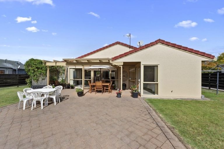 Photo of property in 6 Cromwell Drive, Fitzroy, Hamilton, 3206