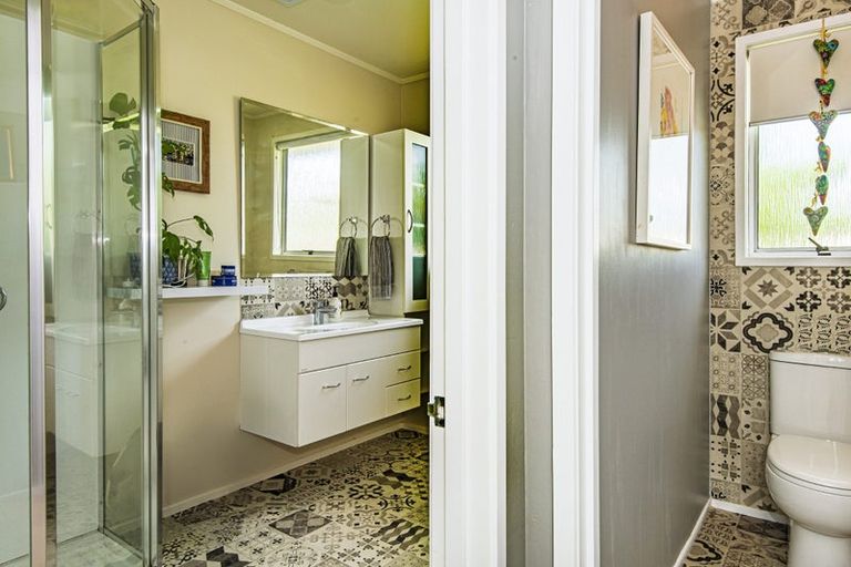 Photo of property in 16 Beazley Crescent, Tikipunga, Whangarei, 0112