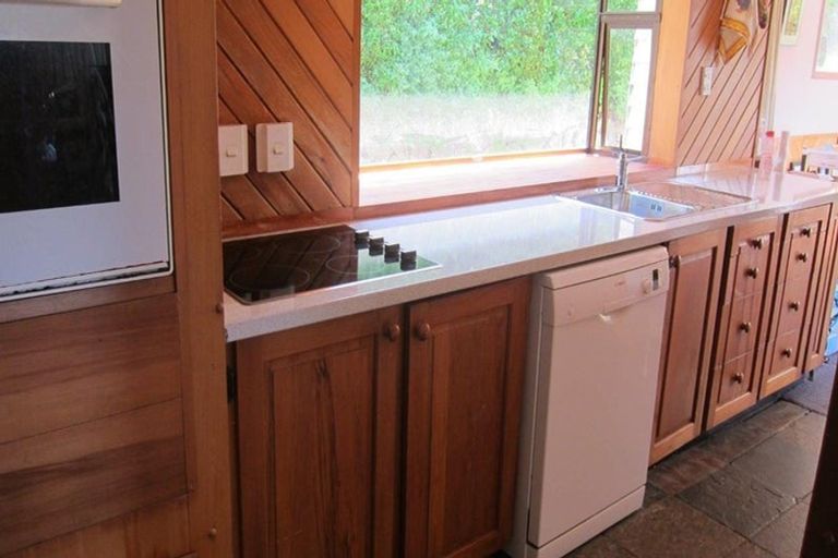 Photo of property in 8b Cam Street, Island Bay, Wellington, 6023