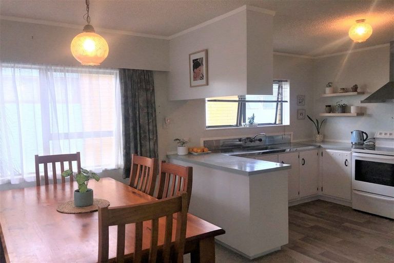 Photo of property in 8b Carr Street, Te Kamo, Whangarei, 0112