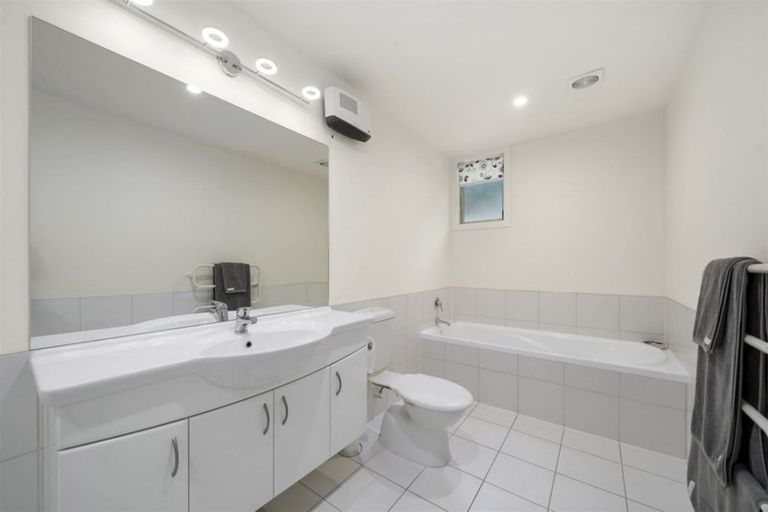 Photo of property in 23 Doris Gordon Crescent, Crofton Downs, Wellington, 6035