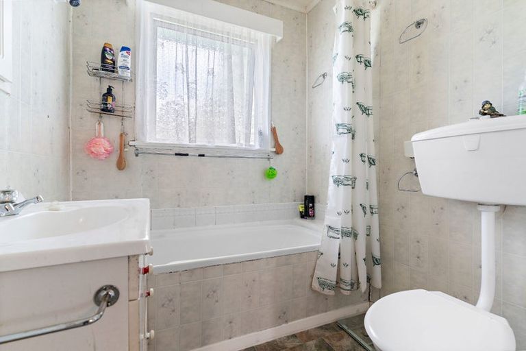 Photo of property in 115 Hillcrest Street, Solway, Masterton, 5810